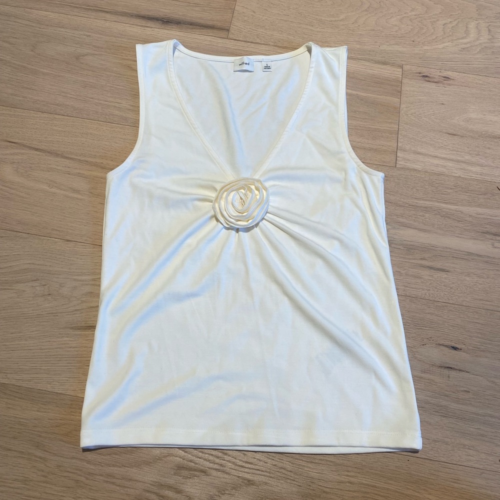 Aritzia ~ Wilfred Goodlux Bloom Top